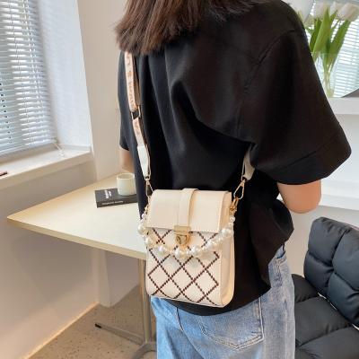 China Wholesale Hot Sale Fashoion Pearl Ornament Lady Small Square Bag Tote Bag Tote Bag Essential Elegant Women's Handbags Shoulder Bag for sale