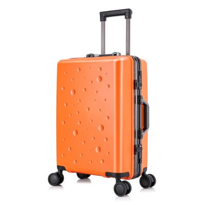 China Fashionable High Quality PP Trolley Luggage 20' 24' 28' Inch Lightweight Aluminum Hard Shell Travel Suitcase Frame TSA Lock for sale