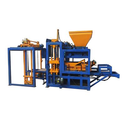 China Hotels QT4-18 automatic hydraulic concrete hollow blocks making machine for pavement bricks in Burkina Faso, Gambia for sale