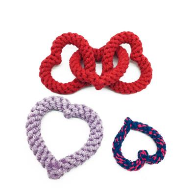 China Sustainable Custom Durable Heart Shape Christmas Pet Toy Chews Dog Toy Rope for sale