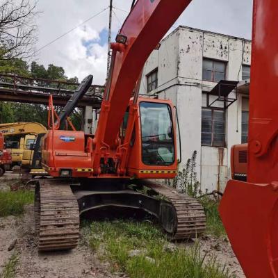 China Building Material Stores Used Excavators Sale DH220 DOOSAN Max Cylinder Power Building Engine Fresh Bagger Smallest Pump Unique Marketing Famous Motor for sale