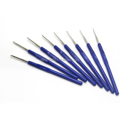 China Metal Plastic Blue Handle Crochet Small Crochet Iron Crochet DIY Yarn Needle Tool Metal Fine Lace Crochet Set 8pcs for sale