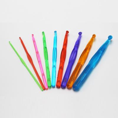 China Candy 9 Color Plastic Crochet Hook Plastic Transparent Bubble Crochet Set Hand Knitting Tool Sweater Needle for sale