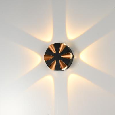 China Outdoor Modern Minimalist Creative Hotel Engineering Lamp Led Wall Lamp Tempered Glass Wall Lamp for sale