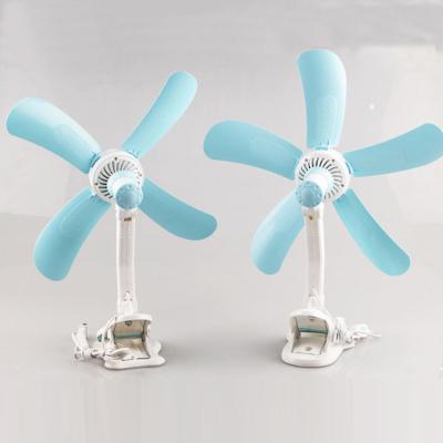 China Household Hot Selling Automatic Electric Home Appliances Fan With Clip Small Plastic Fan Blade for sale