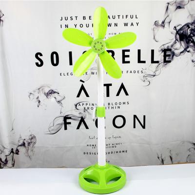 China Household High Speed ​​Electric Floor Fan With 5 Green Fan Blade for sale