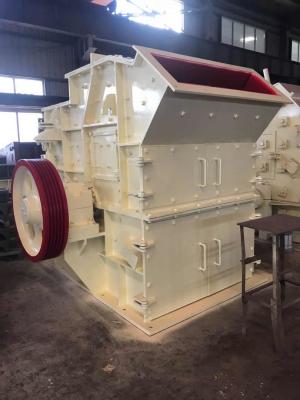 China Trituradora de carbón del martillo de Mini Hammer Mill Rock Crusher 200kw en venta