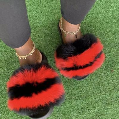 China 2022 fashion trend fashion fur slippers for real women's raccoon fur soft slippers women and child fox fur slippers real slips custom logo for sale