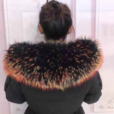 China Fashion Color Raccoon Fur Detachable Collar Leather Coat Jacket Collar Women Natural Oversized Fur Collar for sale