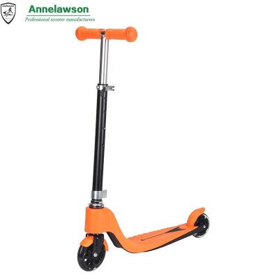 China Newest PU good quality 2 wheel with colorful hand brake best kids kick pedal scooter for sale for sale