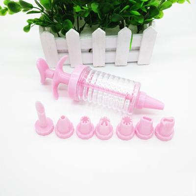 China Viable 8 Pcs Set DIY Baking Decorating Tools Pastry Bag Set Cake Cookie Decorating Gun for sale