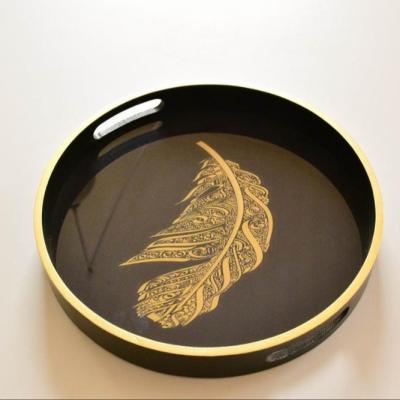 China Handmade Wooden Patterns Round Feather Serving Trays for sale