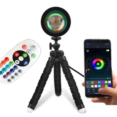 China Modern Projection Lamp 16 Colors RGB Yuancheng RGB Sunset Color Changing Rainbow Projection Lamp With Remote Control for sale