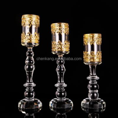 China Latest Design Classic Wholesale Gold Centerpiece Crystal Tealight Candle Holder For Wedding Decoration for sale