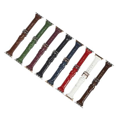 China Fashion Crocodile Thin Watch Strap For Apple Watch 41mm 45mm Fashion Women White Alligator Watch Band Belt For iWatch Se 7/6/5/4 for sale