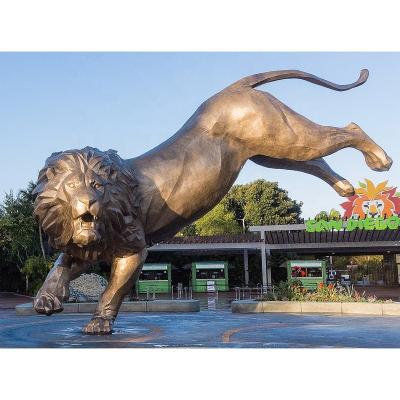 China Europe Decorative Outdoor Bronze Animal State Lion Sculpture For Garden for sale