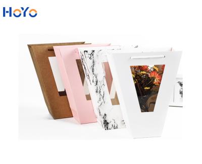 China Biodegradable Custom Logo Beauty Paper Cardboard Flower Box Rose Packaging Bag for sale