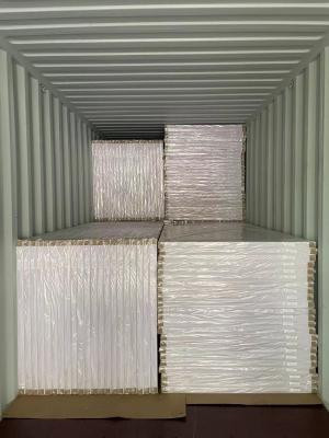 China Panela de espuma leve e resistente de PVC OEM para interiores e exteriores à venda