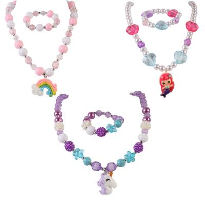 China Colorful Unicorn Bracelets Rainbow Girls Jewelery Sets Cute Qushine Girls Party Princess Beads Bracelet for sale