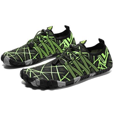 China Lightweight Walking Shoes Mens Water Beach Shoes Sports Women Training Shoes Nets Unisex Style for sale