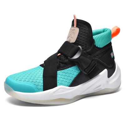 China 2021 CUSHIONING 2021 new style basketball shoes black and white fashion sports shoes for men for sale