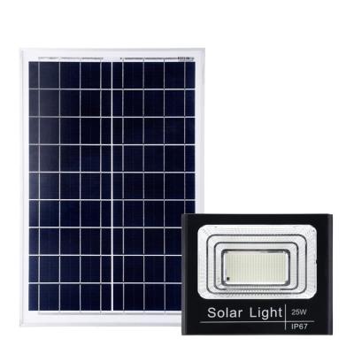 China ROAD 25W 5000mAh 6000K IP67 Die Cast Aluminum Led Solar Flood Light for sale