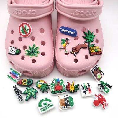 China Clog charm fashion hot style interesting trend silver cool charms clog shoe decor pvc charms 2022 green shoe for sale