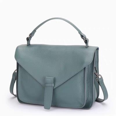 China 2022 luxury women handbags leather shoulder bags ladies one design retro factory price PORTABLE handbag for sale