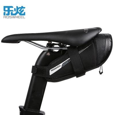 China Roswheel Portable Racing Series Waterproof Design 0.4 Liter 83g Under Seat Bike Bag Small Bike Saddle Bag for sale