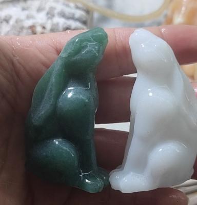 China Europe Jade Stone Hare Natural Animals Figurine Carving Craft Healing Crystal Rabbit Bunnies Statue for sale