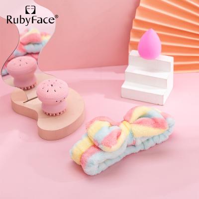 China Super Soft Latex Facial Massage Brush Soft Latex Facial Washing Brush Super Soft Latex Facial Washing Brush Free Sponge Bow Shower Head Hair Band Hair Band Beauty Sponge for sale