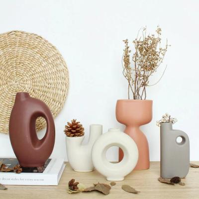 China Wholesale Minimalist Home Indoor Outdoor Decoration Custom Design Modern Nordic Style Ceramic Vase Planter Flower Pot For Garden Balcony for sale