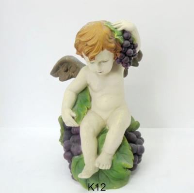 China Green Grape Seat Baby Polyresin Figurines Yellow Hair Eco - Friendly for sale