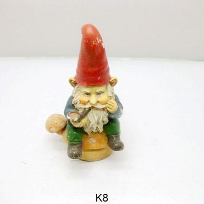 China Red Hat Smiling Polyresin Figurines Santa Claus For Christmas Decoration for sale