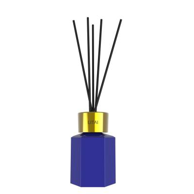 China 2023 Hot Sale Cosmetic Luxury Wooden Hat Reed Diffuser Unique Design Home Decorative Perfume Reed Diffuser for sale