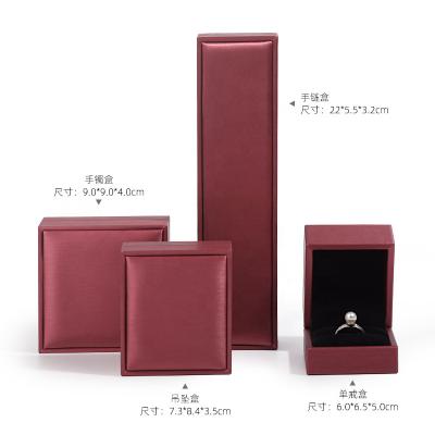 China Custom LOGO Leather Jewelry Box Flocking Packaging Bracelet Necklace Earrings Jewelry Box With Flocking for sale