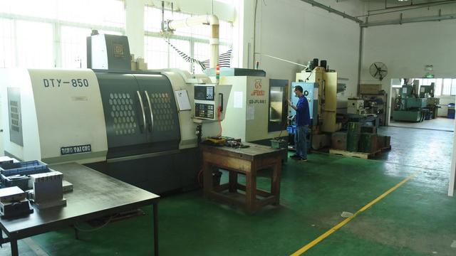 Verified China supplier - Zhuhai Yinzhi Mould Co., Ltd.