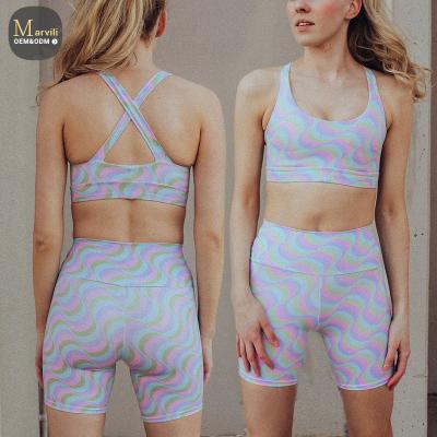 China Wave Flower Print Breathable New Arrival Recycled Yoga Suit Butt Lifting High Waist Yoga Clothes Pants Set for sale