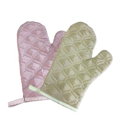 China Minimalist High Quality Eco-Friendly Kitchen Cooking Cute Printed Mini Gloves Bake Oven Glove for sale