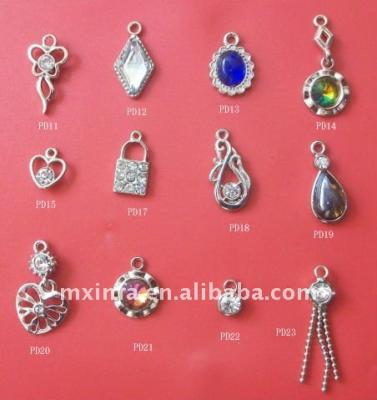 China Exquisite underwear alloy bra charm for sale