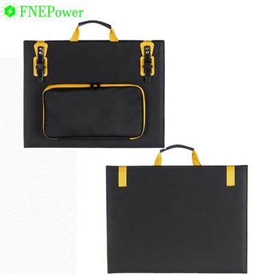 China 100W 18V Outdoor Power Charging Foldable Bag Portable Solar Panels 210mmx210mm for sale