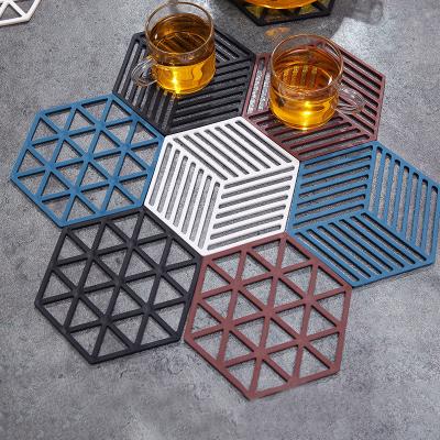 China High Temperature Pot Mat Anti-Scald Lunch Bowl Mat Dining Table Silicone Placemat Viable Insulation for sale