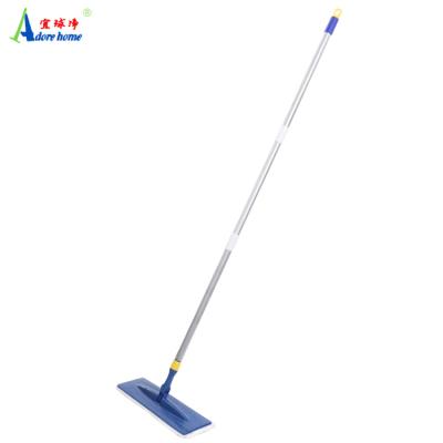 China Stocked High Quality Easy Flat Mop Set For Wet And Dry Cleaning Wipe 2 Microfiber Pads for sale