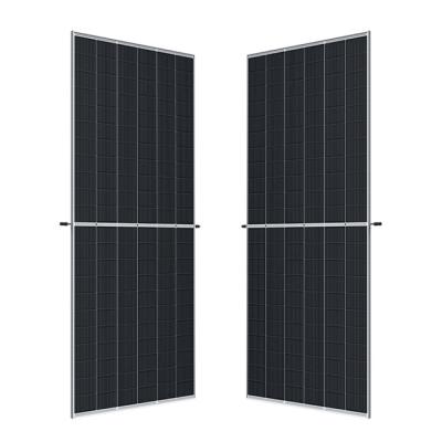 China Cheap price high efficiency mono solar panel 670w bifacial solar roof essent 670w panel 182mmx182mm for sale