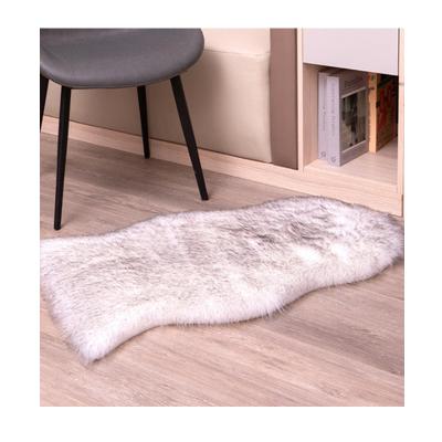 中国 Winter Blanket Custom Made Warm Washable Blankets Large Washable Faux Fur Rug 販売のため