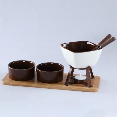 China Viable Custom Modern Chocolate Cheese Burner Fondue Kitchen Restaurant Logo Ceramic Fondue Set With Tray for sale