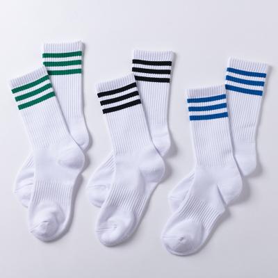 China QUICK DRY High Quality Breathable Candy Stripe Sports Custom Logo Mens Socks for sale