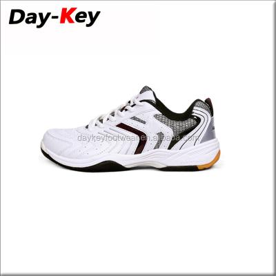 China Custom Wholesale New Style EVA Badminton Shoes For Men for sale