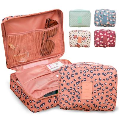 China Waterproof nylon color pouch candy kitbag accessories vintage travel cosmetic bag for sale