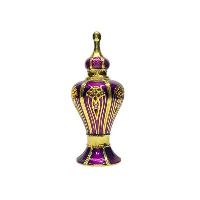 China Color electroplating metal art decoration Arabian perfume bottle glass stick fine oil bottle for sale